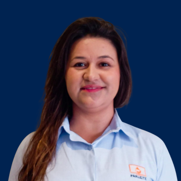 Evelyn Zarpelão - Técnica de campo